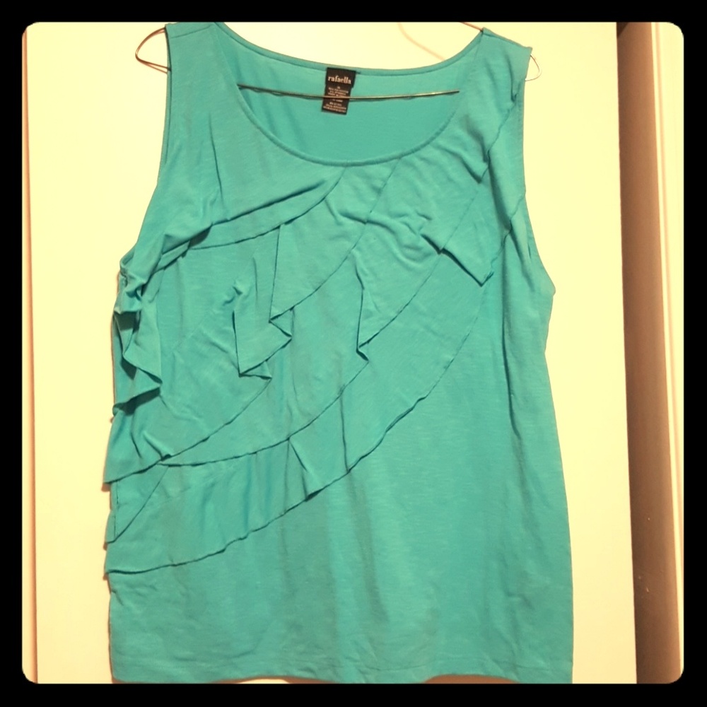 💟💥 = 5 for $30 Rafaella XL ruffled tank